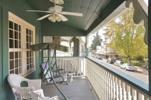 18balcony